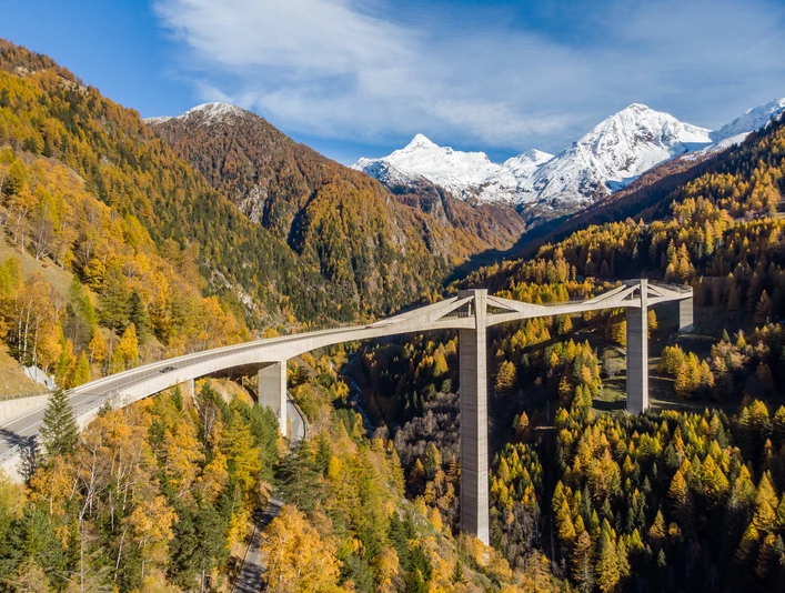 Ganterbrücke im Herbst.jpg