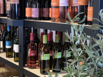 Weindiele Innen 2.jpg