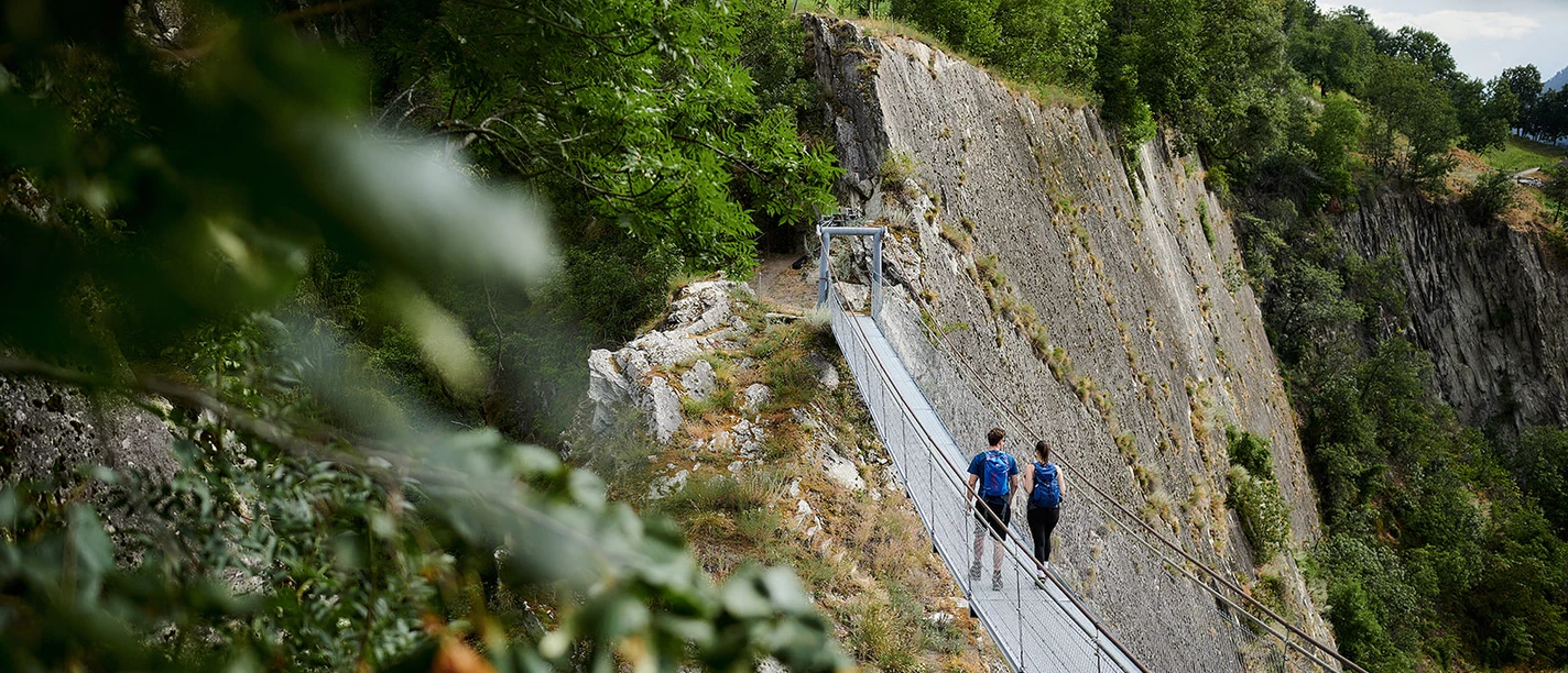 Die Massegga-Hängebrücke wartet darauf entdeckt zu werden. Die Massegga-Hängebrücke wartet darauf entdeckt zu werden.