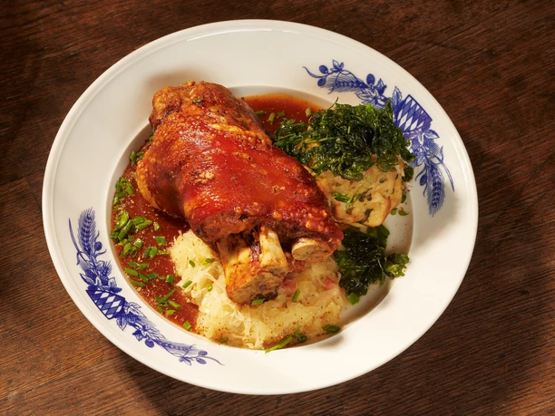 Bayrische Schmankerl_(c) Bavaria Stadl, Göbel Hotels.jpg