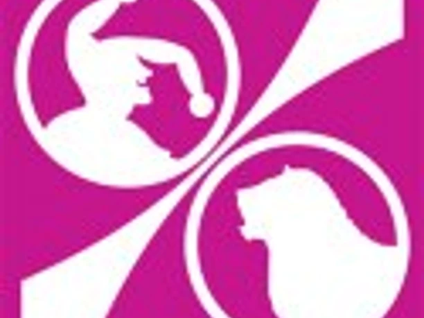 Wegelogo der Radtour. Auf pinkem Grund sind in weiß Till Eulenspiegel (Mölln) und der Löwe (Ratzeburg) abgebildet.