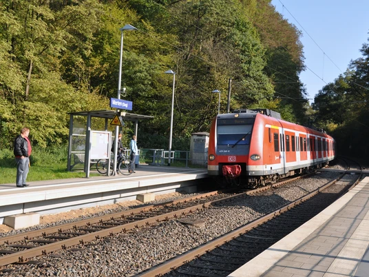 S-Bahn Haltepunkt Merten