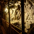Stollen im Bergwerk begehbarer Stollen im Besucherbergwerk