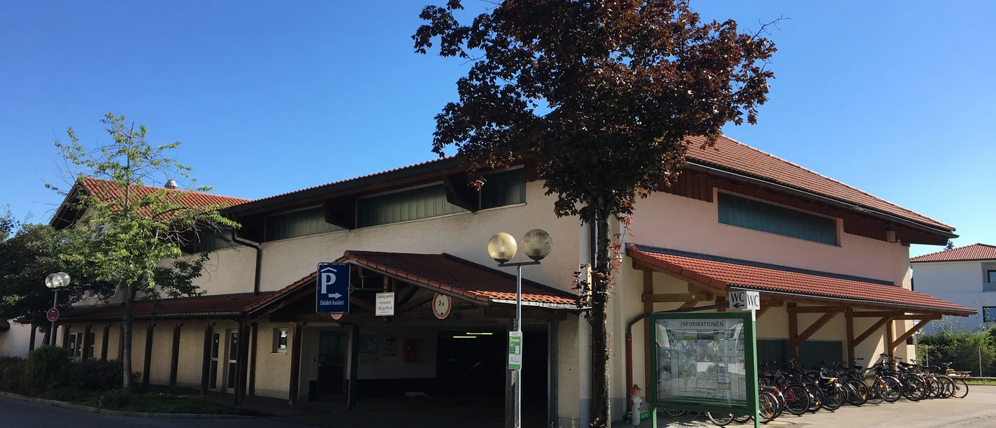 Parkhaus am Bahnhof