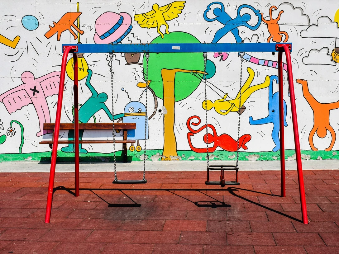 Spiel und Spass auf den Spielplätzen. Spiel und Spass auf den Spielplätzen.