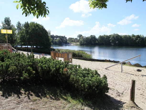 Flüggenhofsee Spielplatz Flüggenhofsee ©Lothar von Alm