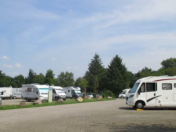Stellplätze Wohnmobilstellplatz Sülzwiesen in Lüneburg mit dem Wohnmobil nach Lüneburg