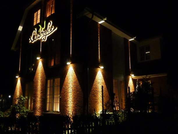 Außenansicht bei Nacht Ferienwohnungen Pension Lindhofer Apartments Pension Lindhofer