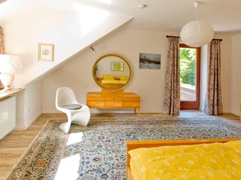 großes Schlafzimmer oben Schlafzimmer in der Ferienwohnung Marie in Hanstedt