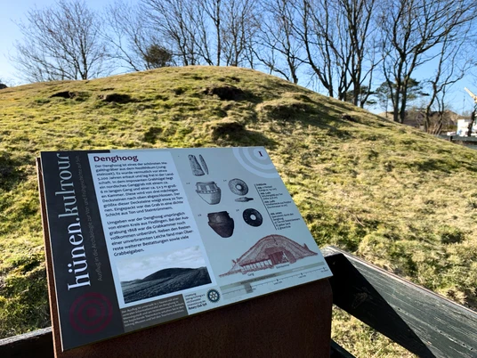Hünenkultour Denghoog Wenningstedt Informationsschild zur Hünenkultour am Denghoog