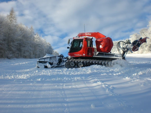 pistenwalze-sonnenlift-willingen.jpg