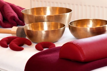 Klangschalentherapie im AKTIVITA SoleSpa