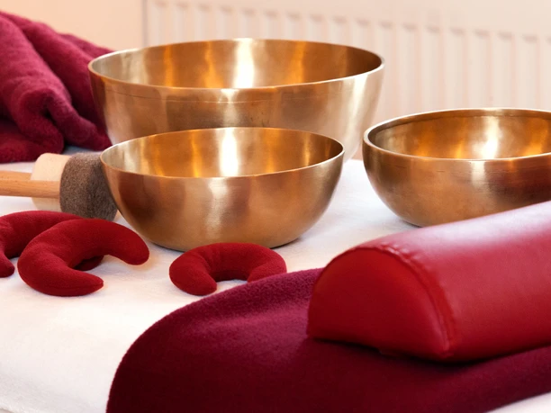 Klangschalentherapie im AKTIVITA SoleSpa