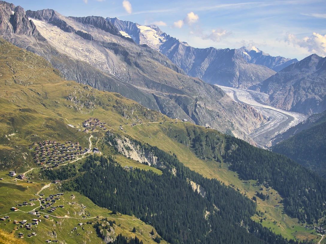 Herzlich Willkommen im Ferienparadies auf der Belalp. Herzlich Willkommen im Ferienparadies auf der Belalp.