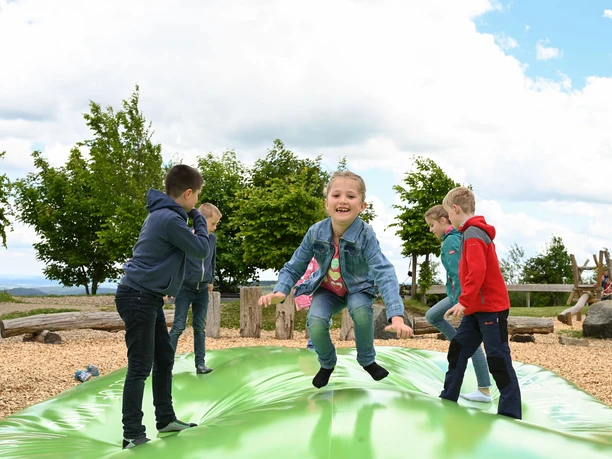 spielplatz-ettelsberg-trampolin.jpg