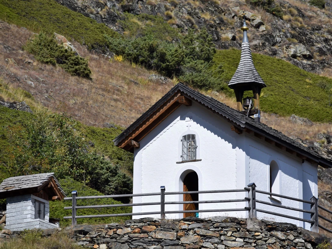 The Poor Soul Chapel in Trämel became the destination of many pilgrims Die Armenseelenkapelle im Trämel wurde zum Ziel vieler PilgerThe Poor Soul Chapel in Trämel became the destination of many pilgrimsLa chapelle des âmes pauvres à Trämel est devenue la destination de nombreux pèlerins