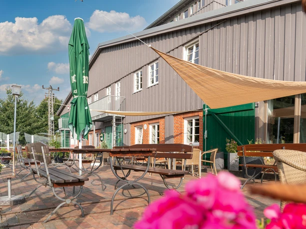 MoorIZ Torfwerk Terrasse Terasse des Café Restauran Torfwerk