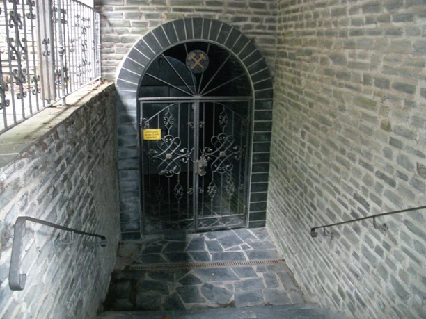 eingang-bergwerk-willingen.jpg