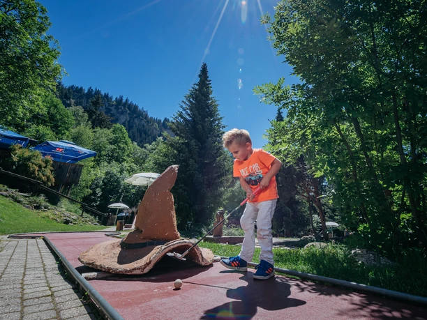 No one too small to be a minigolfer No one too small to be a minigolfer