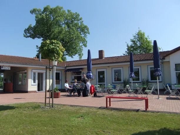Ernst-Siemer-Bad BlickBistro.jpg Ernst-Siemer-Bad Wittingen