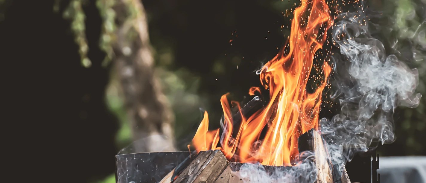 Beim gemeinsamen Grillieren geniessen. Beim gemeinsamen Grillieren geniessen.