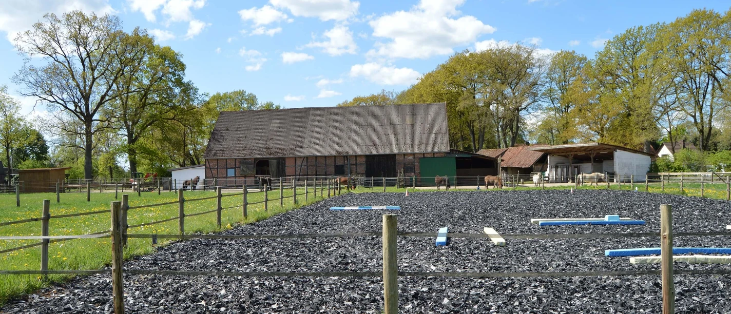 Dennhornshof Ställe.jpg Ställe Dennhorshof Sprakensehl-Hagen