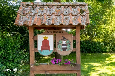 Eingangstafel Strodthagen mit Wappen eingangstafel-strodthagen-mit-wappen