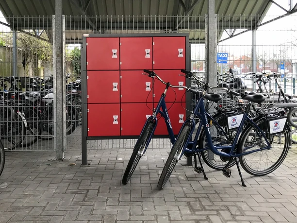 Fahrradgarage am ZOB Aurich mit Schließfächern Fahrradgarage am ZOB Aurich mit Schließfächern
