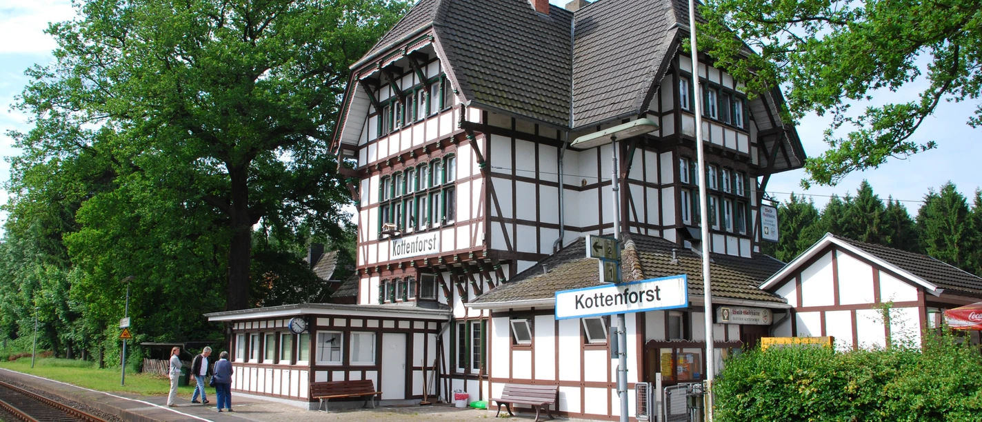 Bahnhof Kottenforst Gleisansicht