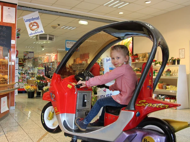 rewe-willingen-fahrgeschaeft.JPG
