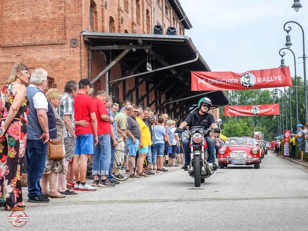 Einbecker Oldtimertage_Motorradfahrer einbecker-oldtimertage-motorradfahrer