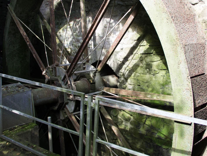 Mühlrad Bedorfs Mühle in Wachtberg 2018 Frühling Wachtberg