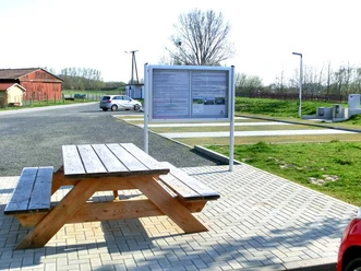 Bovenden_Sitzecke_Infotafel.jpg