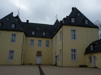 Schloss Alfter Innenhof 2020 Musik Picknick