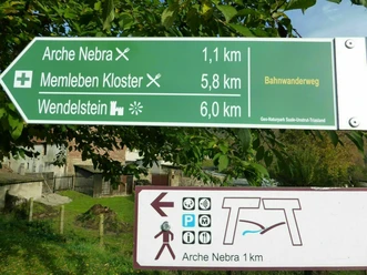 bahnwanderweg_beschilderung_c_johannes_mueller.jpg