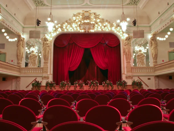 Konzert- und Ballhaus Neue Welt Konzert- und Ballhaus "Neue Welt" - Jugendstilsaal