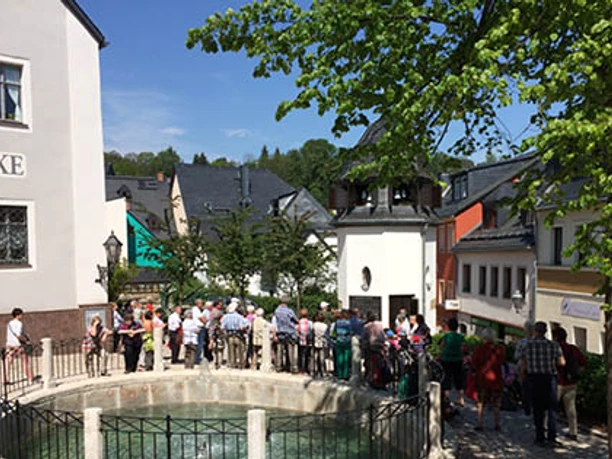 Glockenspiel aus Meißner Porzellan in Schwarzenberg