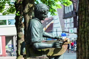 Denkmal von einem Glasmacher in Bad Driburg.
