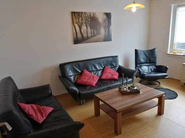 ©Monteurwohnung_Klöver_Lünne_Wohnzimmer 1.jpg