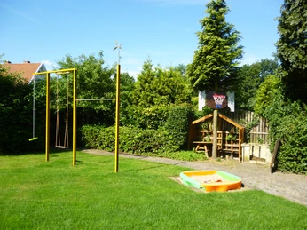 Spielgerüst Ferienhaus Glose