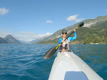 surfskipoint-thunersee-paddelnd-unterwegs.jpg