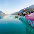 surfskipoint-thunersee-unterwegs-paddeln-blick-richtung-interlaken.jpg