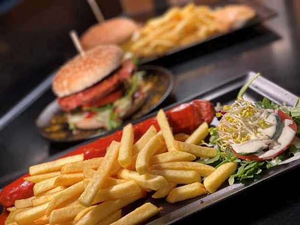 Restaurant Sagenhaft - "Der Waldmeister" & "Die Kiepenfrau"