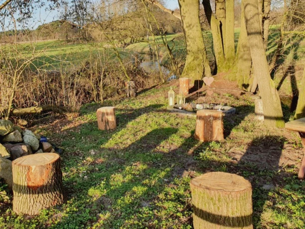 Meditation area at the oasis on the Knüllbach