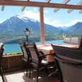hotel-restaurant-panorama-aeschlen-terrasse-ausblick-thunersee-niesen.jpg