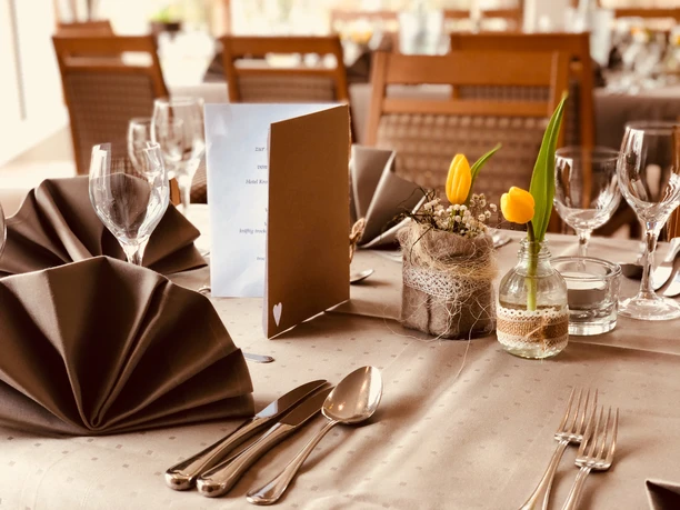 Wesertal_Hotel_Kronenhof_Restaurant2.jpg