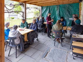 restaurant-furka-mörel-terrasse-1
