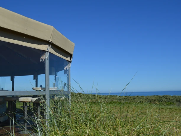 DSC_0127.JPG Schirmbar Restaurant Strandhalle