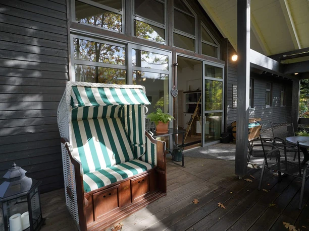 Grüne Tanne Mandelholz - Terrasse Grüne Tanne Mandelholz - Terrasse