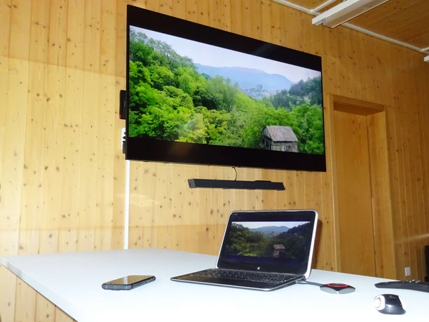 Barco presentation system in seminar room south